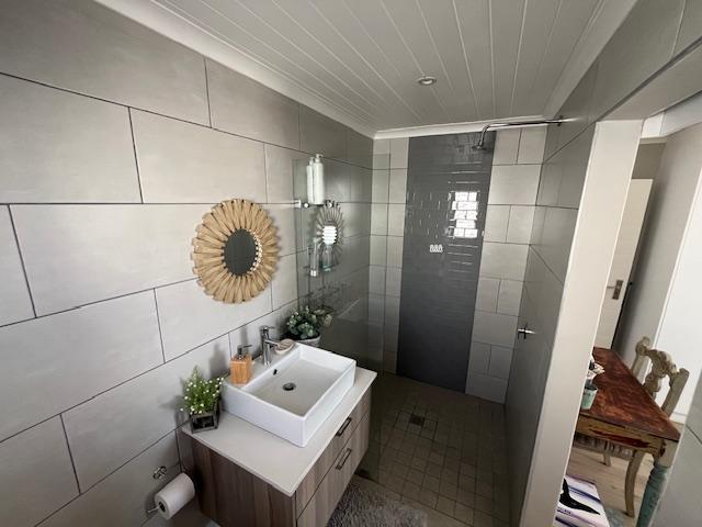 4 Bedroom Property for Sale in Dwarskersbos Western Cape